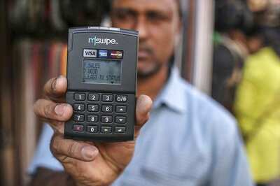 Govt Should Remove Transaction Charges on e-Payments: Traders