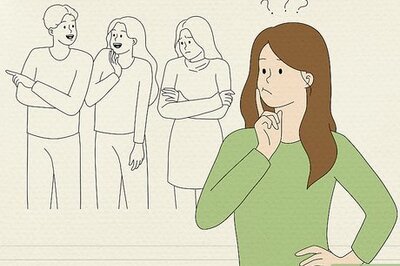 How to Stop Being Possessive About a Friend