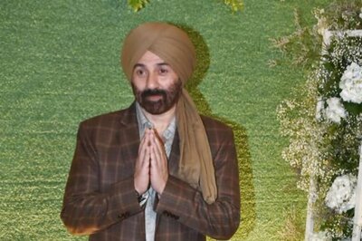 Sunny Deol Adds Punjabi Tadka at Karan Deol's Wedding Festivities