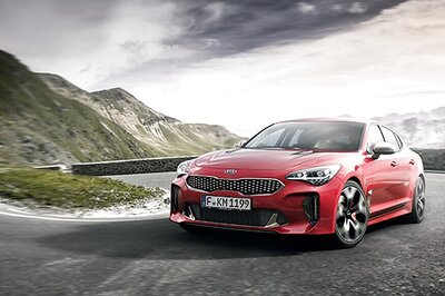 Kia debuts the Kia Stinger at North American International Auto Show
