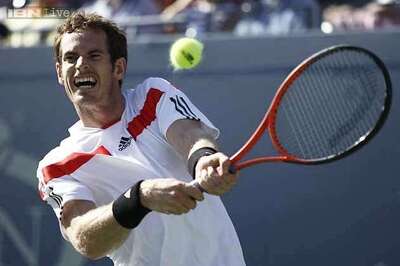 Andy Murray undergoes successful back surgery