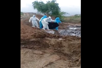 Clip Showing Bodies of Covid Victims Being Dumped in Pit in K'taka Triggers Outrage, Staff Suspended