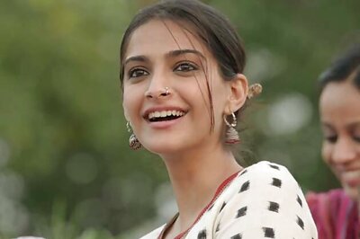 Sonam Kapoor finds Nawazuddin's act challenging