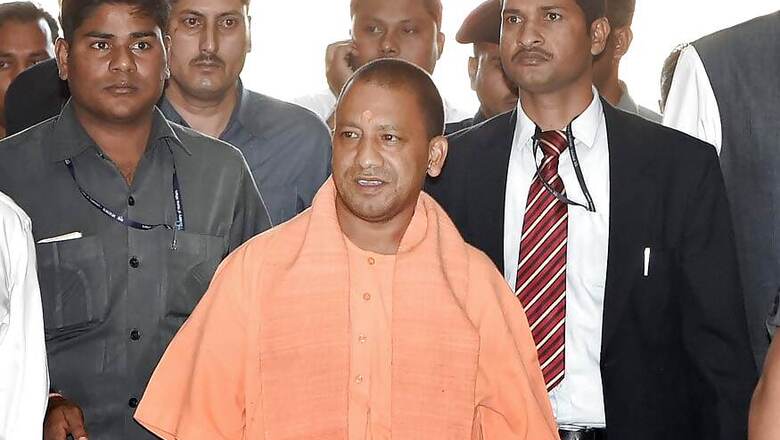CM Yogi Adityanath Suggests Artifical Rain to Tackle Pollution in UP