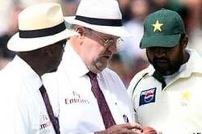 Darrell Hair sorry for his e-mail