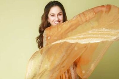 Raksha Bandhan's Sadia Khateeb Says Her Sister Cried After Watching the Film: 'She Didn’t Say Anything But...'