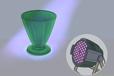 How to Identify Vaseline Glass