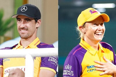Mitchell Starc Dons UP Warriorz Jersey to Support Wife Alyssa Healy, Fans Call Him 'World's Best Cheerleader'