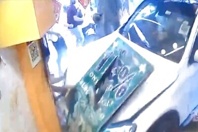 Chaat Treat Turns Nightmare As Lawyer Rams SUV Into Delhi's Fateh Kachori Shop, Injures 6 | On Cam