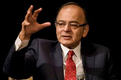 Jaitley pitches for interest rate cut ahead of RBI policy