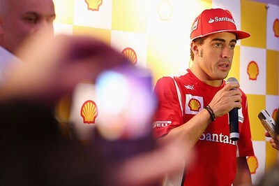 Alonso hopes to keep Hamilton in his mirrors