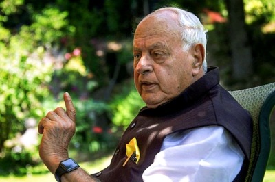 Delegation of Kashmiri Pandit Entrepreneurs Meet Farooq Abdullah, Extend Support to Gupkar Declaration