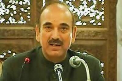 Ghulam Nabi Azad terms Pakistan Army as a 'rogue army'