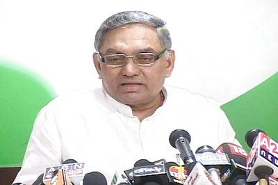 Congress faced with tough time, says Janardan Dwivedi