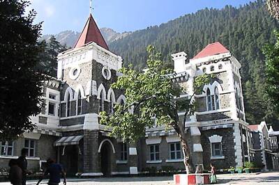 Upper Caste Priests Cannot Refuse Religious Rituals For Members of Lower Caste: Uttarakhand HC