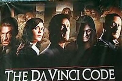 Da Vinci protestors ransack Hyd theatre