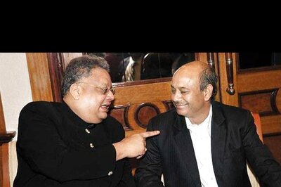 Rakesh Jhunjhunwala's 'Guru' Likely To Be Main Trustee Of His Estate; Who Is RK Damani?