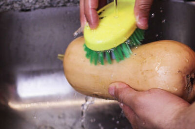 How to Peel Squash