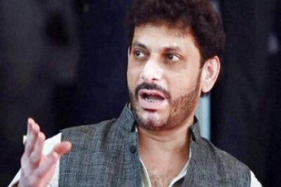 Waris Pathan Pulled Up by Owaisi for Controversial CAA Speech, Gets Gag Order Till Further Notice