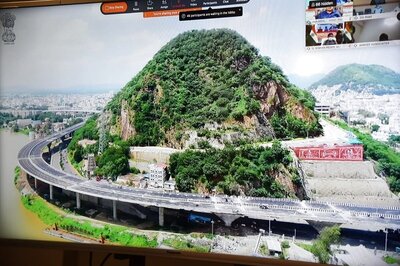 Nitin Gadkari, Andhra CM Jagan Reddy Inaugurate 2.6 Km-long Kanaka Durga Flyover in Vijayawada
