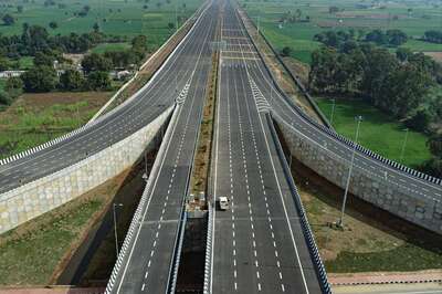 Delhi-Mumbai Expressway Expected to Be Completed by Dec 24: Official