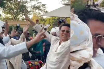 Akshay Kumar Performs Bhangra With Mohanlal and It Is Truly a 'Memorable Moment'