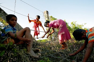 Myanmar Laying Landmines Near Bangladesh Border, Say Sources in Dhaka