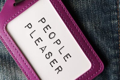 Here are the Risks of Being a People Pleaser