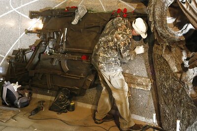 Monument to Designer of AK-47 Rifle Scarred by Sculptor's Lapse