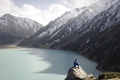 Father wins legal challenge over school holiday in London