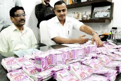Unaccounted Cash of Rs 36 Lakh in 2,000 Notes Seized in Tamil Nadu