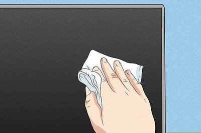 How to Clean Fingerprints and Dust from Your QLED Samsung TV