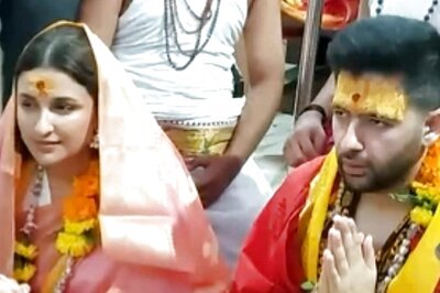 Parineeti Chopra-Raghav Chadha Offer Prayers At Mahakal Temple Ahead Of Their Wedding Next Month; Watch