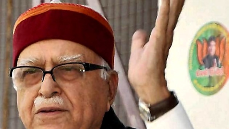 Banners showing LK Advani in pensive mood removed from city