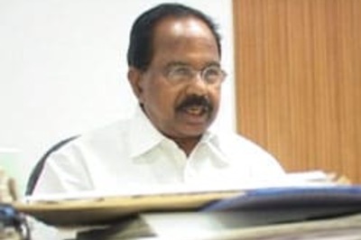 Moily for legal solution of water woes