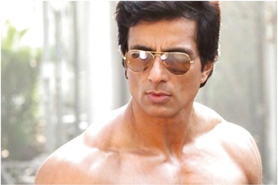 Fan Asks Sonu Sood for BJP Party Ticket, Actor Says He can Only Arrange Bus, Train and Flight Tickets