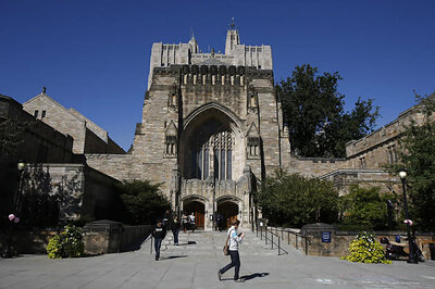 Yale University in lockdown after report of person with gun in the campus