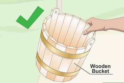 How to Create a Spilled Flower Pot