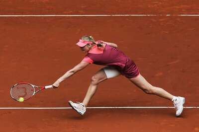 Makarova beats Azarenka at Madrid Open