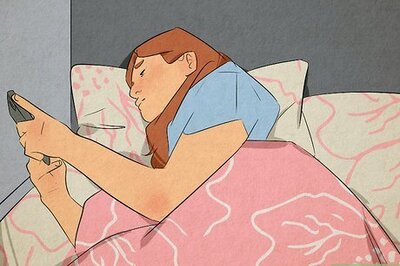 What Does the ???? (Mask) Emoji Mean? Plus, Tips on How to Use It