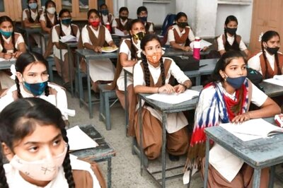 IITians To Take Free Online Classes For Government School Students