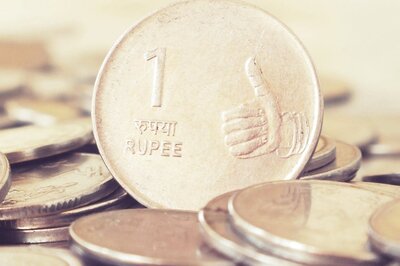 Rupee Opens at 79.58 Against US Dollar in Early Trade, up by 1 Paisa Over Last Close