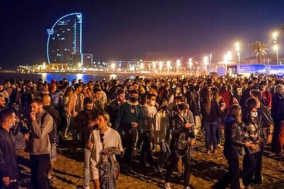 Spain: Expert Warns That Virus Surge Could Follow Parties