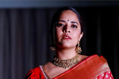 Jabardasth Host Anasuya Bharadwaj Looks Adorable In Red Silk Saree, See Pics
