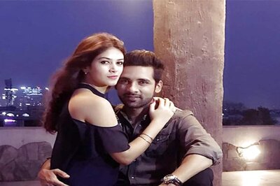 Bigg Boss 11's Puneesh Sharma and Bandgee Kallra Break-Up, Urges Fans Not To 'Speculate Things'