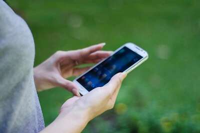 International Women's Day: 5 types of apps that can turn a smartphone into a woman's best friend