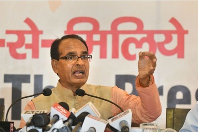 CM Shivraj Chouhan's Midnight Portfolio Allocation in MP Bears Scindia's Mark as Loyalists Bag Key Roles