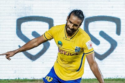 ISL 2021-22: Nishu Kumar, Harmanjot Khabra Score as Kerala Blasters Beat Odisha FC 2-0 and Go Top