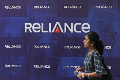 RIL Share Price Rises After Delhi High Court Lifts 'Status Quo' Order of Reliance-Future Deal