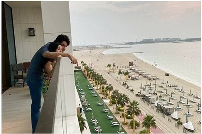 Namrata Shirodkar Shares Candid Holiday Picture of Mahesh Babu with Daughter Sitara